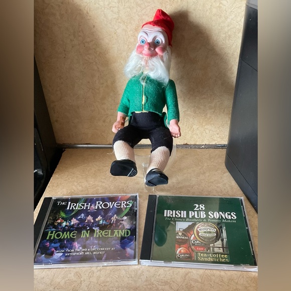 Crolly:Larry the leprechaun doll and two Irish music compact discs from Ireland - Picture 1 of 12